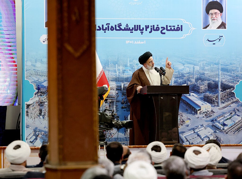 الرئيس الايراني: نحن حققنا اليوم ما كان يبدو مستحيلا في الماضي 