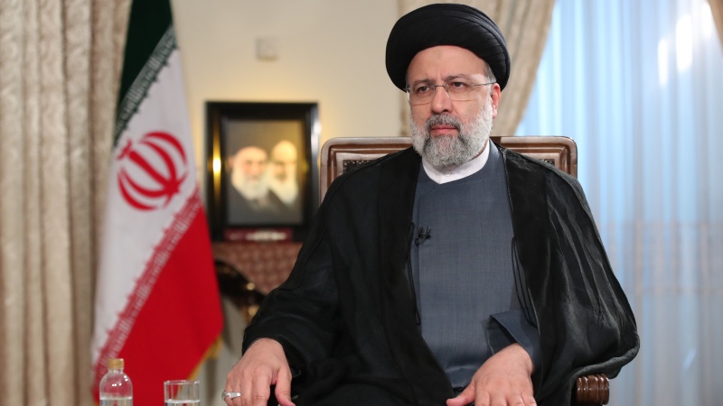 Presidente Raisi: piano principale del governo nel "1402" è controllare l'inflazione