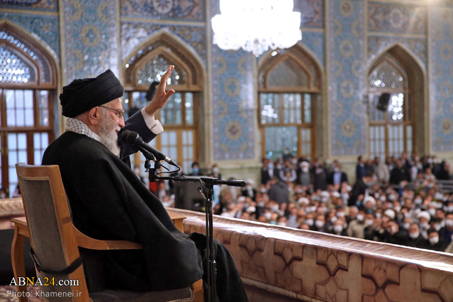 تقرير مصور / قائد الثورة الاسلامية يلقي كلمة بمناسبة حلول السنة الشمسية الجديدة في حرم الإمام الرضا(ع)