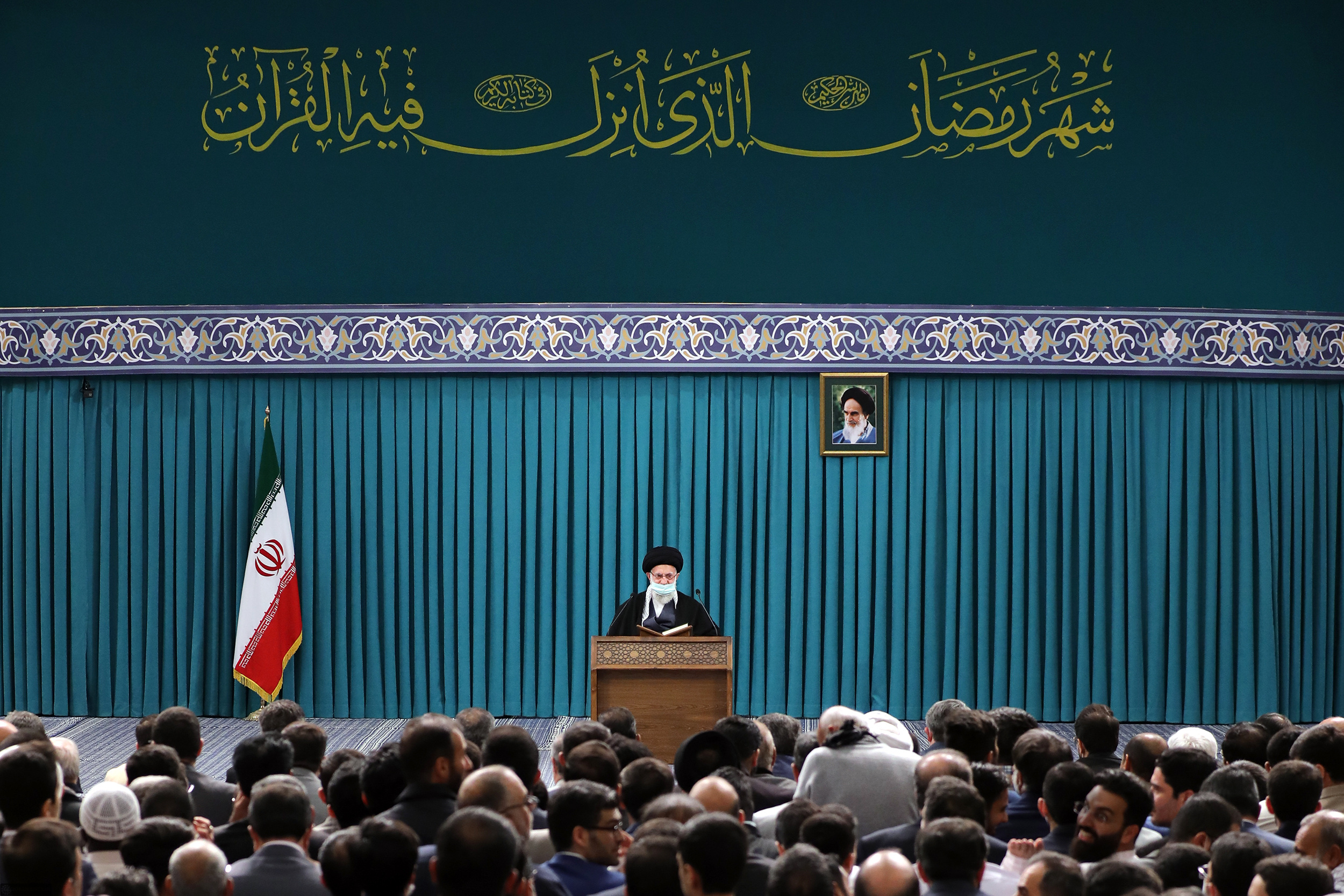 Imam Khamenei: Quranic indicator tops growth trend in country