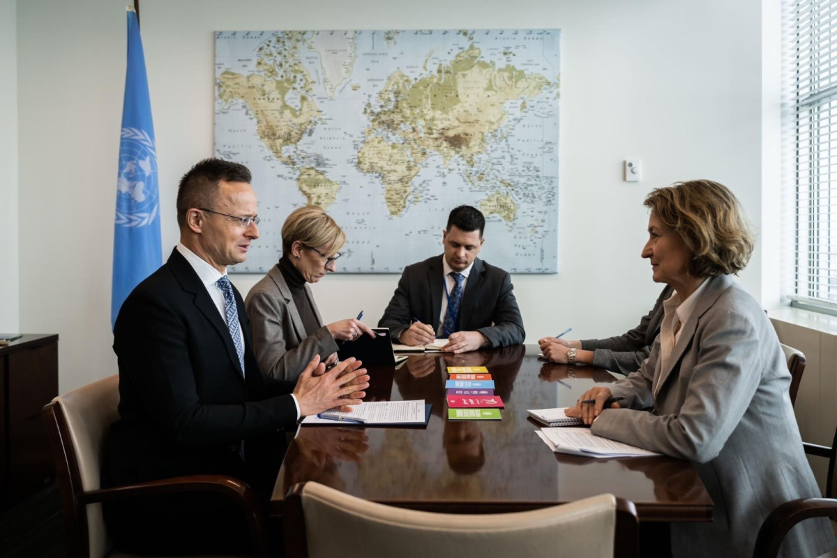 Петер Сијарто Маҹарыстанын Украјнанын Авропаја интеграсијасыны нијә дәстәкләмәдијини ачыглајыб