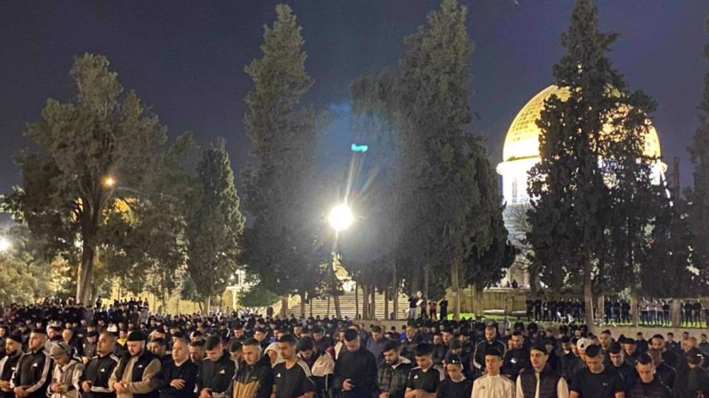 Thousands attend al-Aqsa on second day of Ramadan despite Israeli restrictions