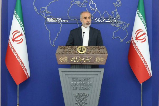 طهران تدين الهجوم العدواني والإرهابي الأمريكي على أهداف مدنية في مدينة دير الزور السورية