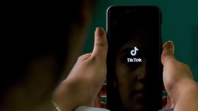Prancis Larang Pejabat Negara Gunakan Aplikasi Tik Tok