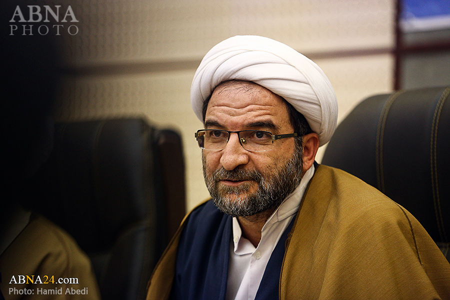 فرمانیان: شورای کتاب مجمع جهانی اهل‌بیت(ع) در ۱۴ رشته تخصصی  به کار خود ادامه می‌دهد