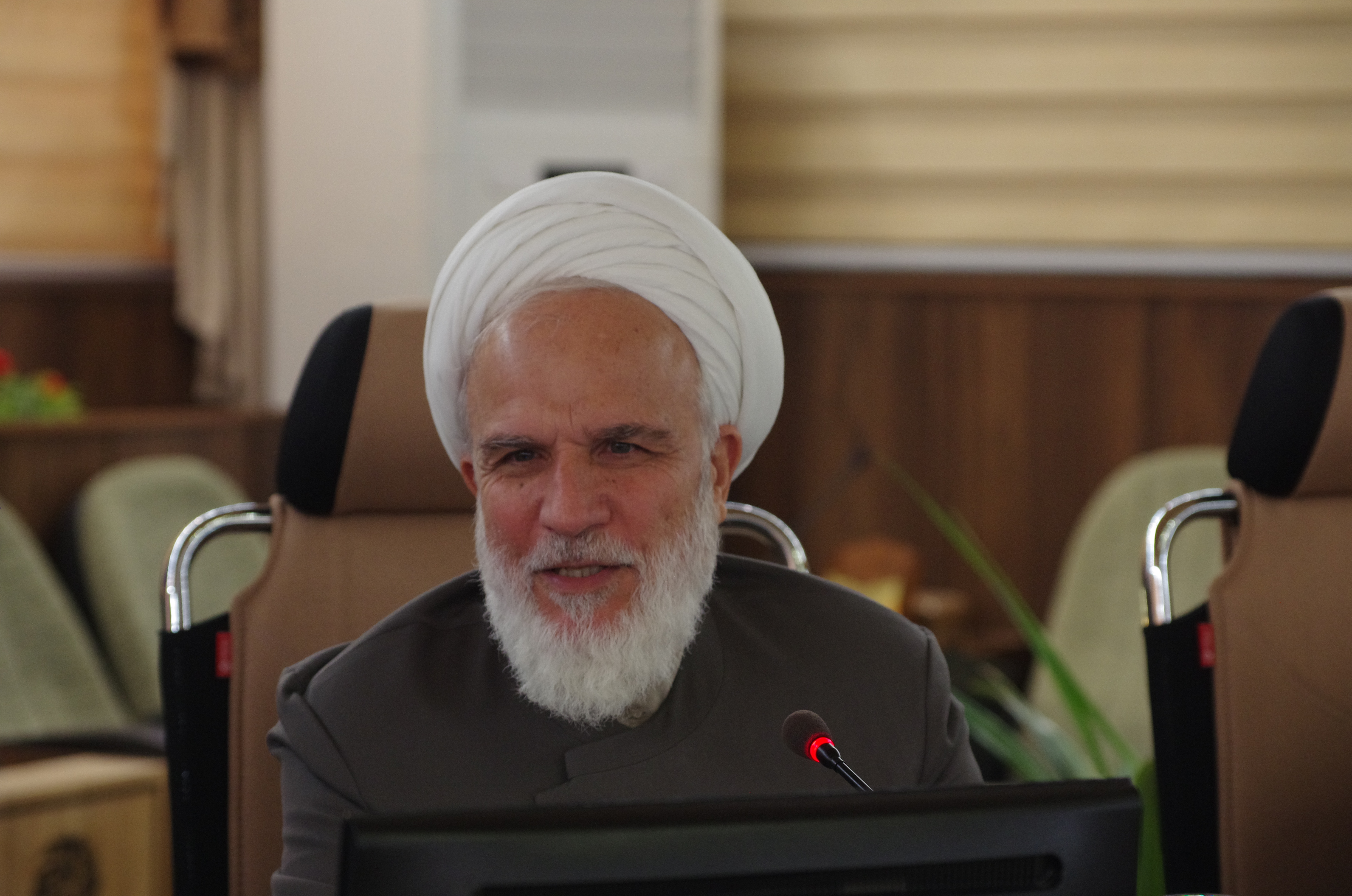Ayatollah Sheikh Mohammadi Iraqi sa isang pakikipanayam sa ABNA: Ang Kalihim ng Pangkalahatang Asembleya ng Ahl al-Bayt (A.S.) ay nagsimula ng mga bagong pamamaraan upang lumikha ng isang positibong pagbabago sa Asembleya.