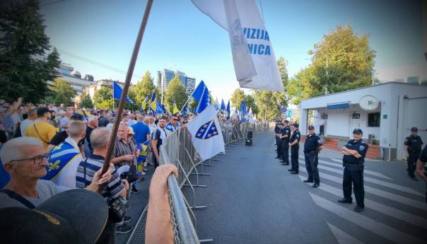 Danas protesti građana pred zgradom OHR-a u Sarajevu!