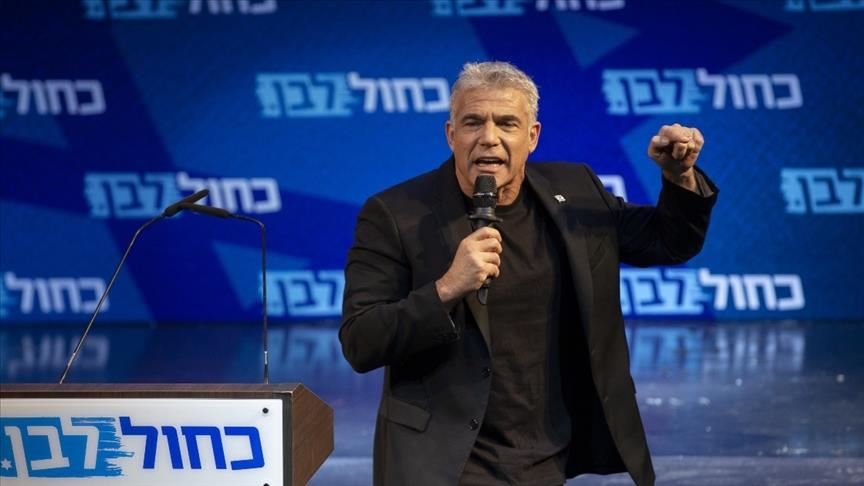 لابيد يهدد نتنياهو بكشف "الأكاذيب" حول جاهزية "إسرائيل" لمواجهة إيران