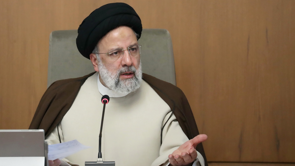 Shugaba Raeisi: Sanya Guba Ga 'Yan Makaranta "Laifi Ne Da Rashin Mutuntaka"
