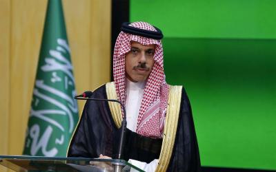 السعودية: أن عزل سوريا لا يجدي والحوار مع دمشق ضروري