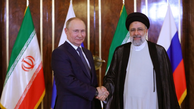 イラン・ロシア両大統領が電話会談