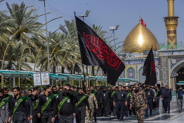 Cerimônia realizada em Karbala para lamentar o aniversário da destruição do cemitério de Baqi
