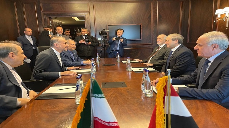Lavrov ile Emir Abdullahiyan bir araya geldi