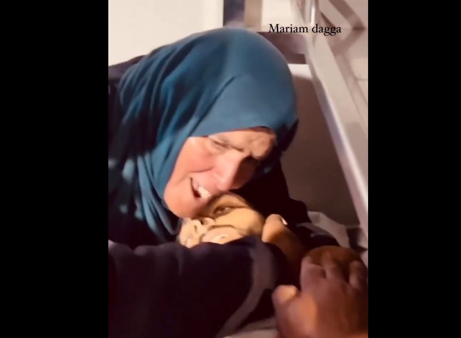 Video: Heartbreaking farewell to Palestinian farmer who martyred in Israeli airstrike on Khan Younis