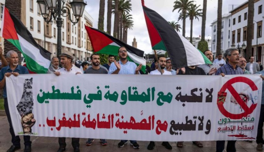 عشرات المغاربة يتظاهرون ضد التطبيع مع الإحتلال الإسرائيلي