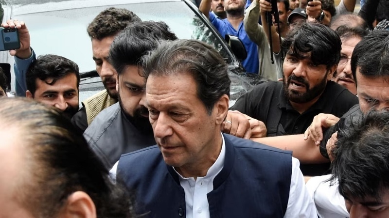 Mantan PM Pakistan Dibebaskan dengan Jaminan