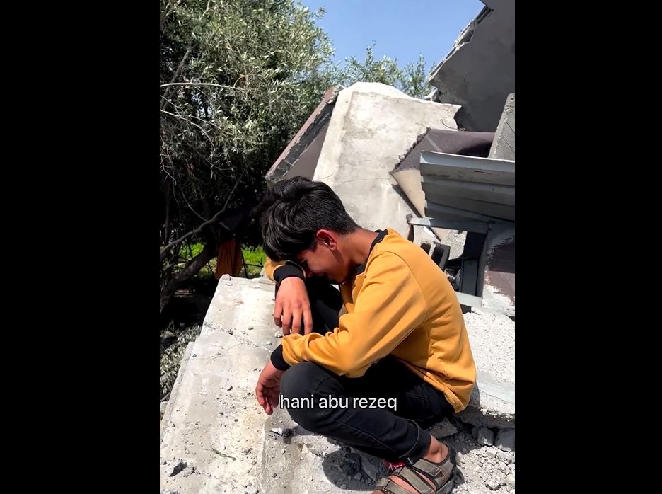 Heartbreaking video shows a Palestinian child cries over rubble of his house destroyed by Israeli warplanes in Gaza