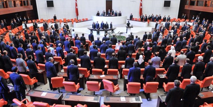 پیشتازی احزاب حامی اردوغان در انتخابات پارلمانی ترکیه 