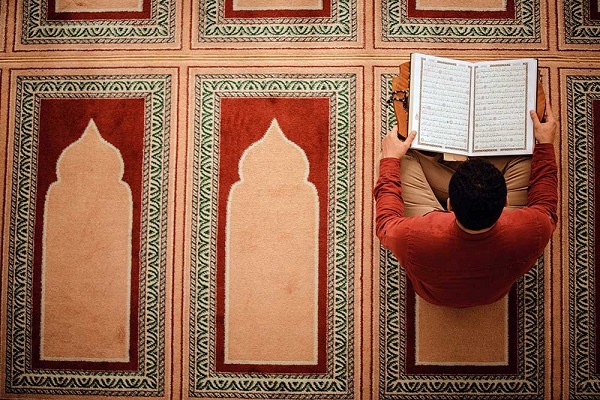 Características de las personas justas en Sura Al-Insan     