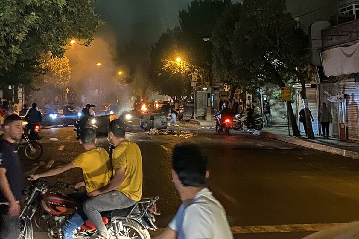 نخستین اثر داستانی با موضوع اغتشاشات ۱۴۰۱ به زودی منتشر می‌شود