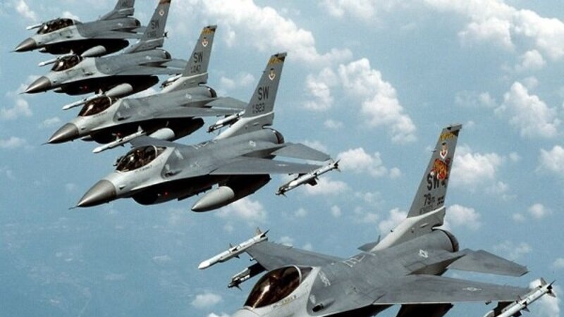 Macron: Tür für Ausbildung ukrainischer Piloten geöffnet