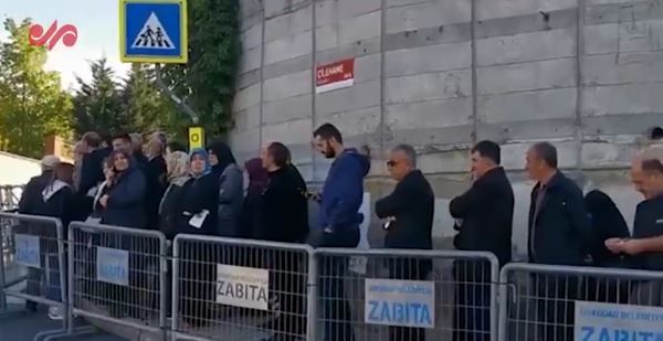 Turchia al ballottaggio, Lira in caduta libera 
