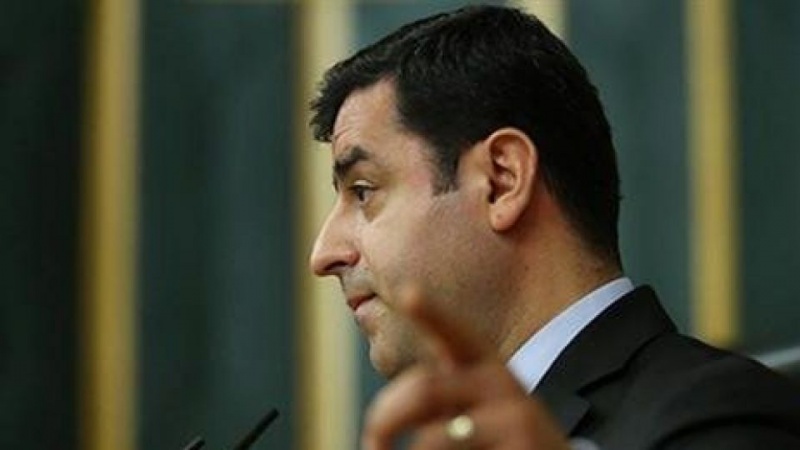 دەمیرتاش ، ئەردوغان بە دز ناودێر دەکات