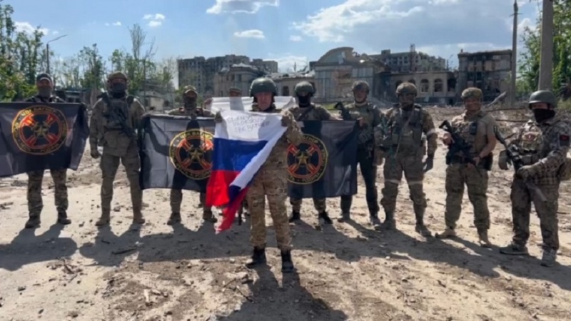 Киев подтвердил полное господство России над Бахмутом/Зеленский: "Теперь Бахмут только в наших сердцах"