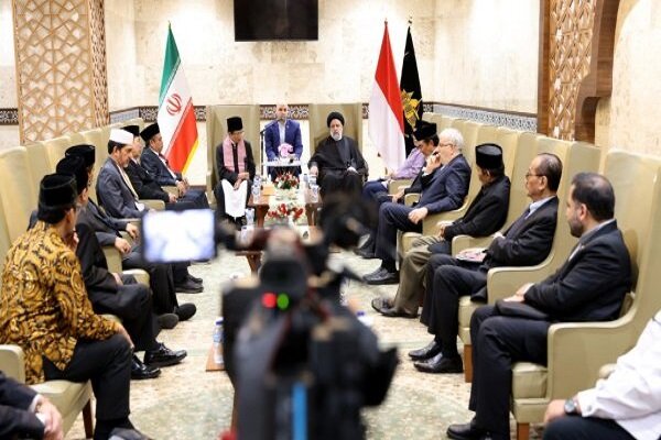 Raeisi pozvao indonežansku ulemu na pravovremene islamske stavove