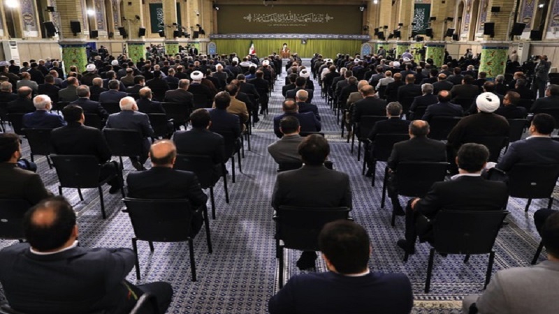 ڕابەری مەزنی شۆڕشی ئیسلامی: داستانی گەورەی گرتنەوەی خوڕڕەمشار کارێکی گەورە و دەگمەن بوو