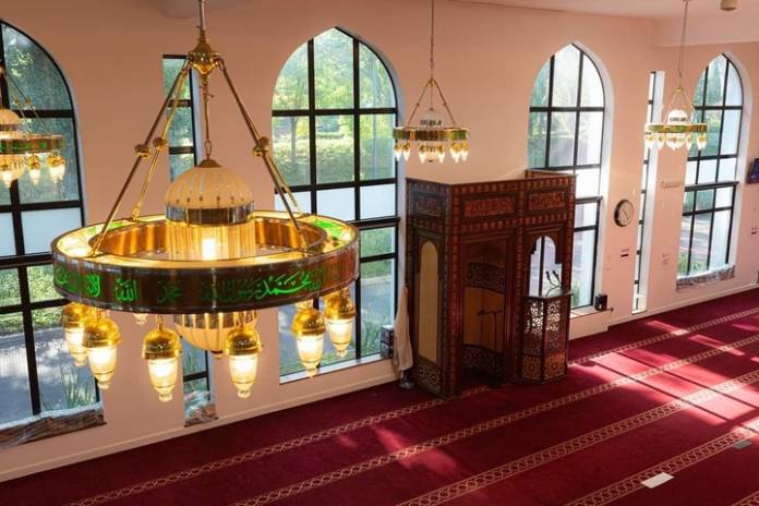 Maxluf Mamiş: Fransa məscidləri blokadadan əziyyət çəkir / Sekuliyaralrın siyasi İslam damğası böyük yalandır
