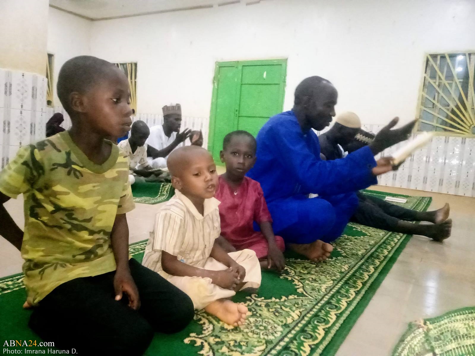 تقرير مصور / قراءة دعاء الكميل بمسجد الرسول الأعظم (ص) في "بوتيسكوم" النيجيرية