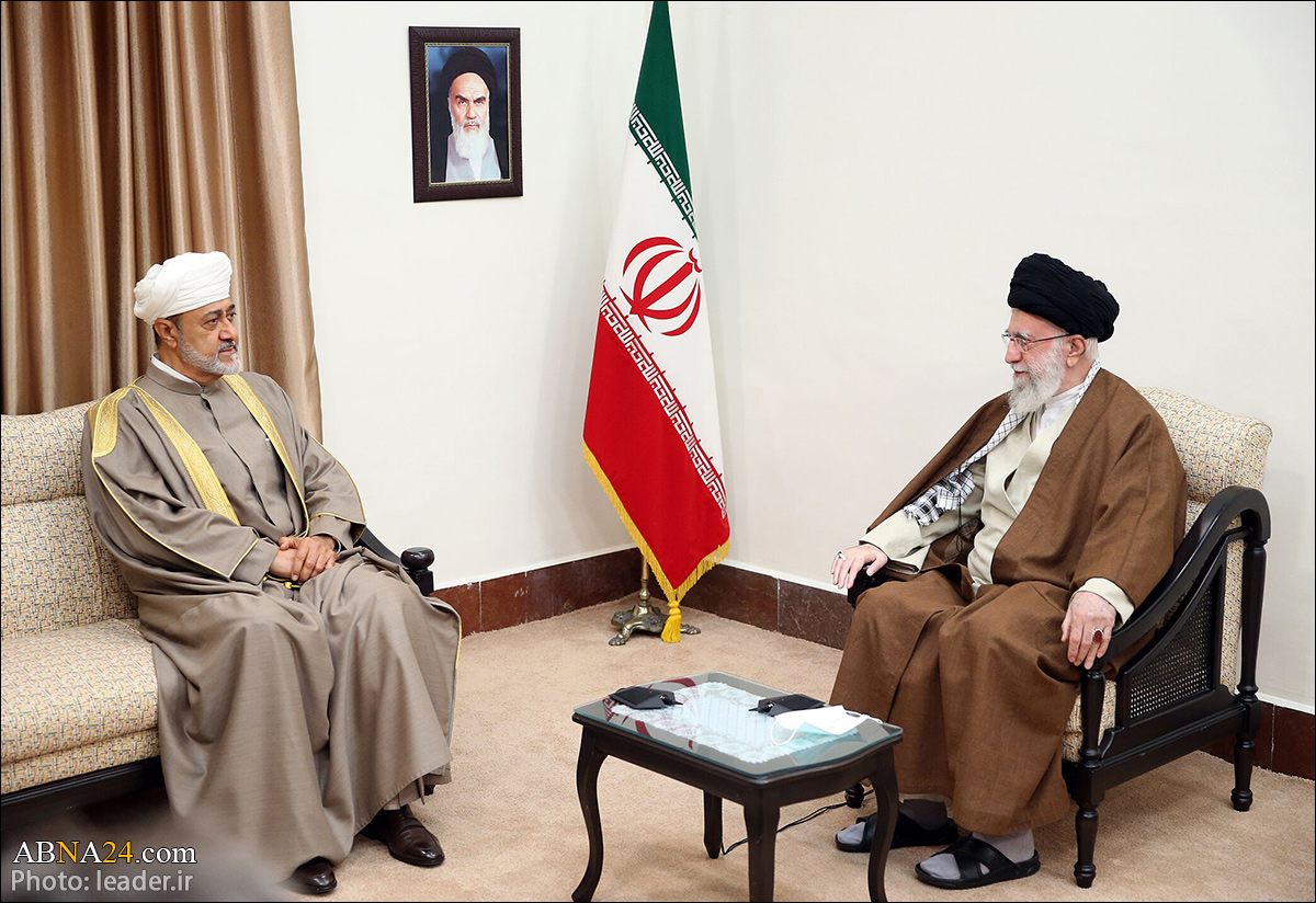 رهبر انقلاب: افزایش همکاری عمان و ایران حائز اهمیت است/ از روابط با مصر استقبال می‌کنیم