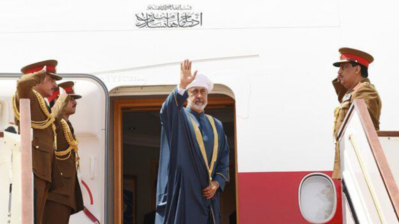 Oman sultanı Tehranda səfərdədir