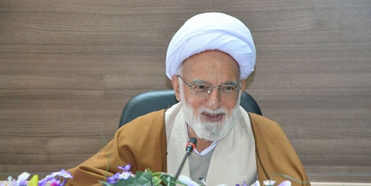 شیعیان در مراسم حج برای حجاج کشورهای دیگر الگو باشند