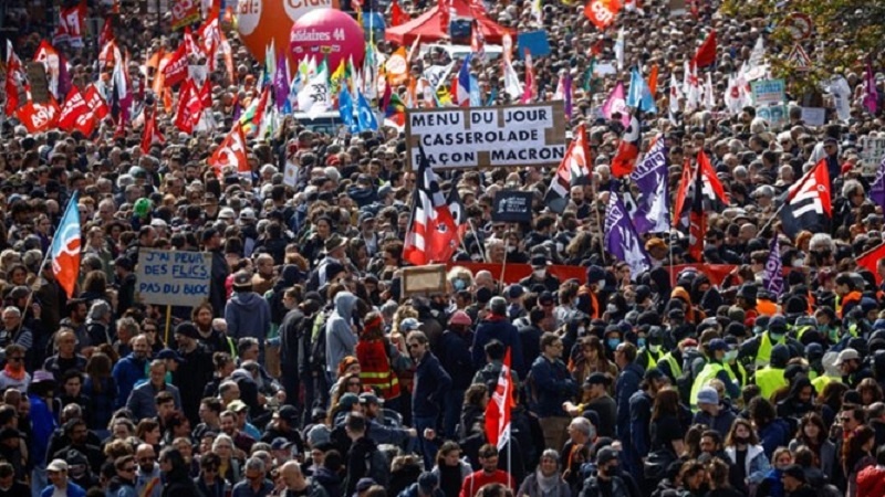 Demonstrasi Luas Hari Buruh, Lebih dari 100 Polisi Prancis Terluka