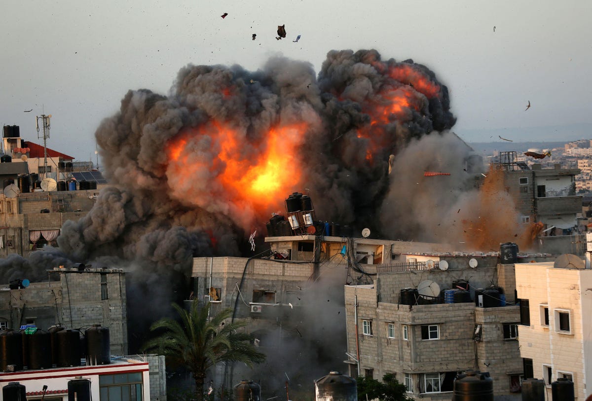 Israeli missiles injure six Palestinians in Gaza