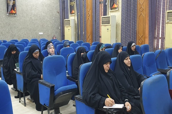 تنظيم دورة قرآنية تحت عنوان "مقدمات في علم التفسير" في العراق