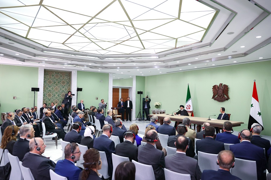 دکتر رئیسی: وضعیت امروز گواه حقانیت مقاومت ایران و سوریه در مقابل فشارهاست/ تفاهمات منطقه‌ای دست بیگانگان را از منطقه قطع می‌کند 