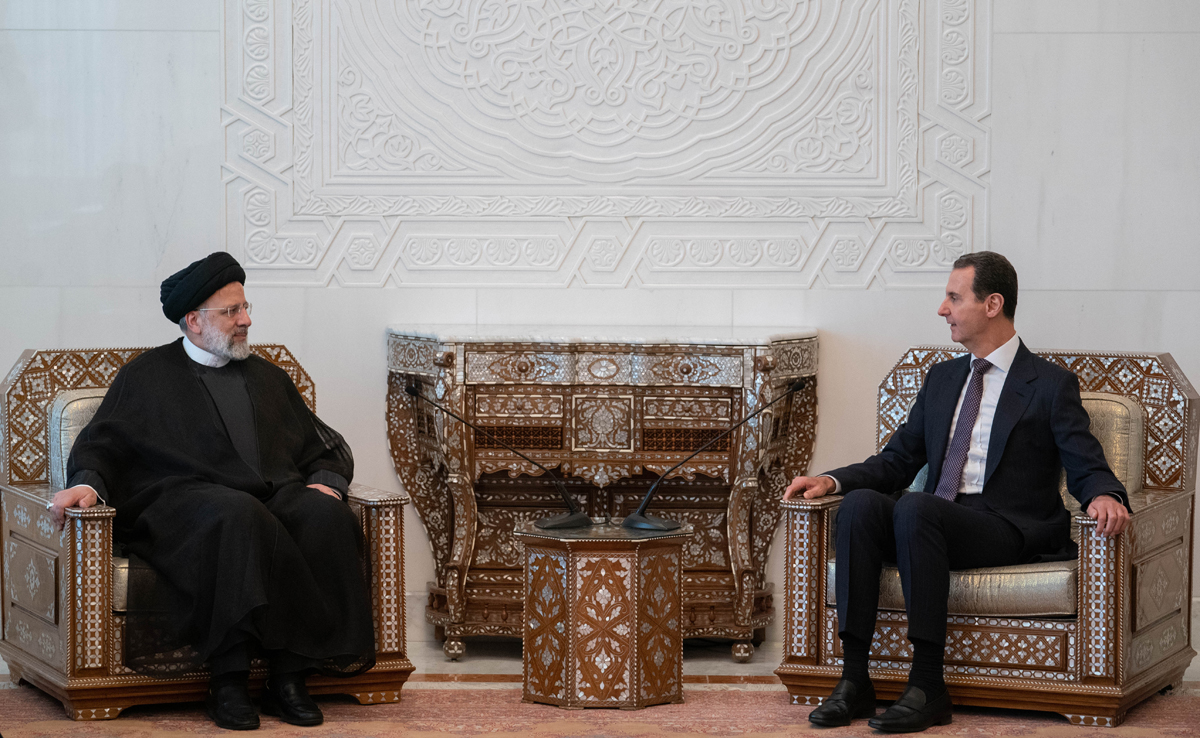 الرئيس الأسد خلال استقباله الرئيس الإيراني: العلاقات السورية الإيرانية مستقرّة وثابتة رغم العواصف السياسية والأمنية التي ضربت المنطقة