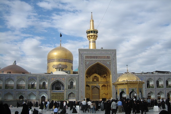 الإمام الرضا (ع) وإكرامه للضيوف وإحسانه للعبيد