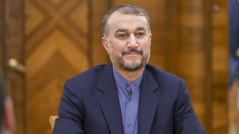 イラン外相、「仲介役通じ米との核問題関連メッセージ交換」
