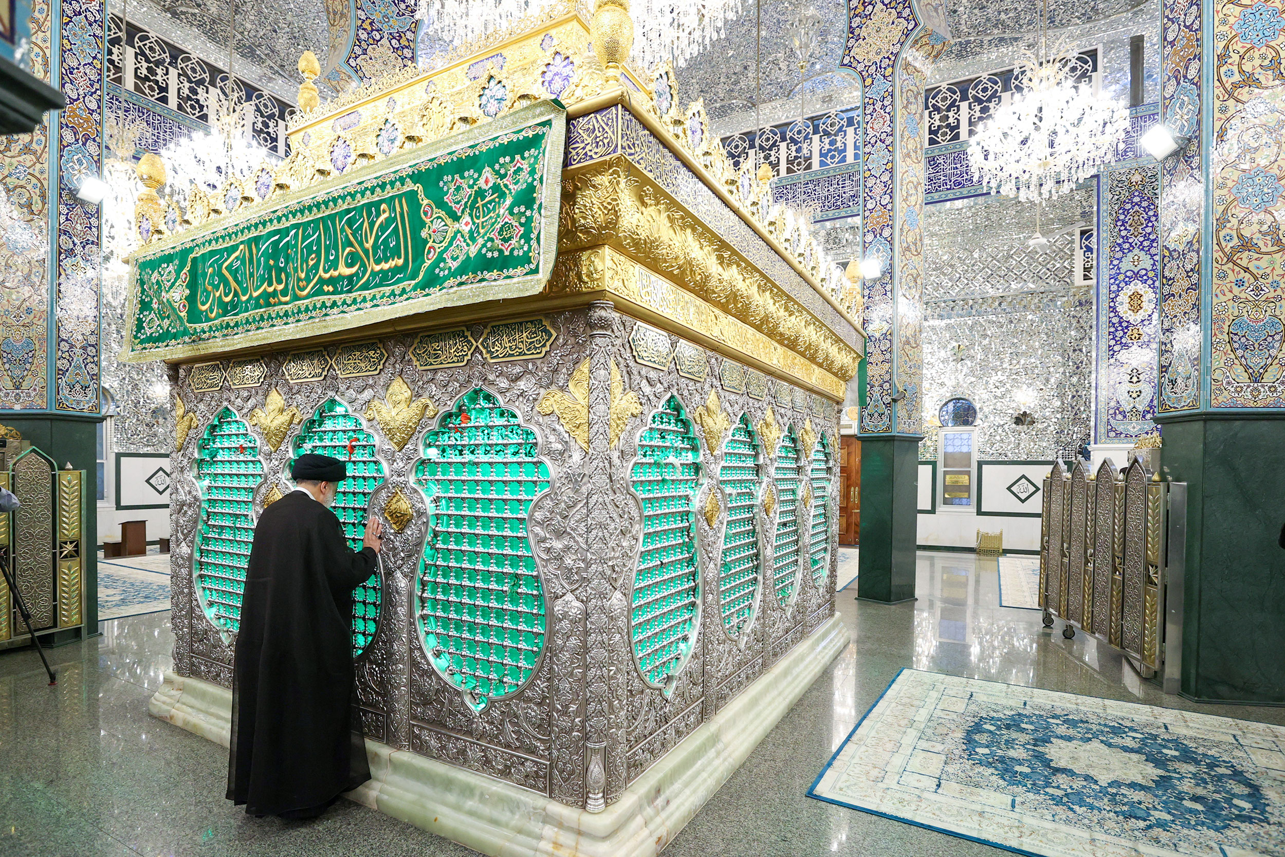 Video: Pres. Raisi visits Sayyeda Zainab Holy Shrine in Syria