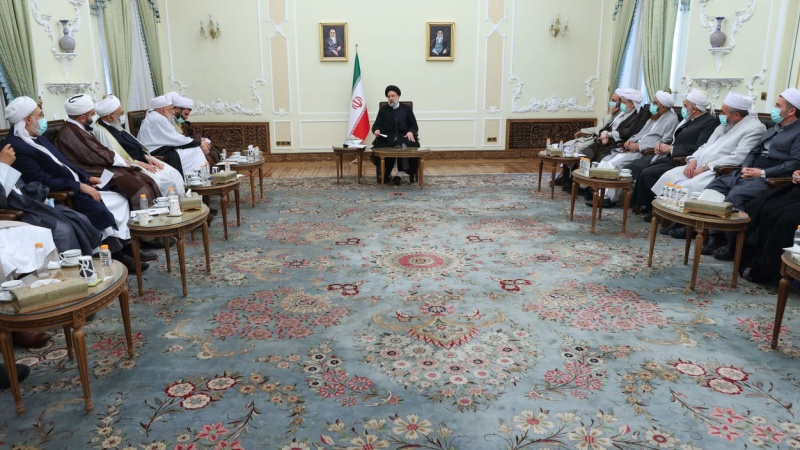 Presidente Raisi in Siria, incontro con studiosi sunniti