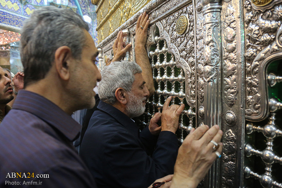 تقرير مصور / قائد فيلق القدس العميد "قاآني" يزور ضريح السيدة المعصومة (ع) بقم 