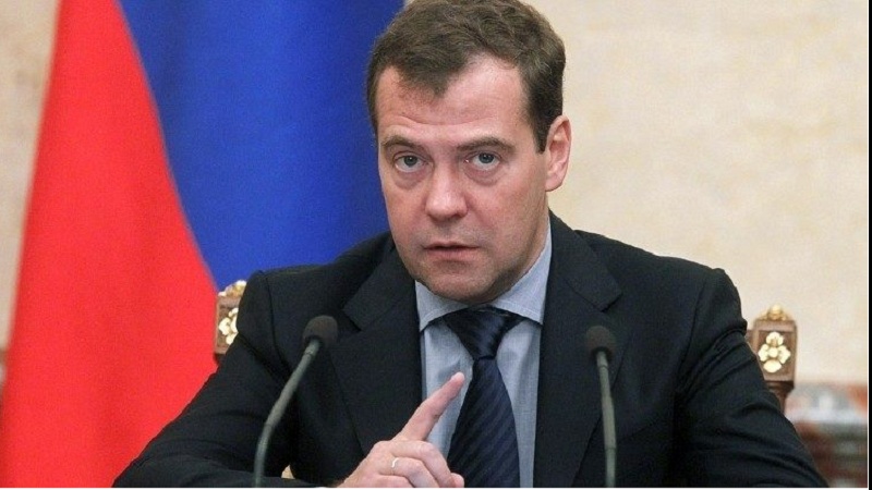 Медведев хостори ҳазфи физикии Зеленский шуд