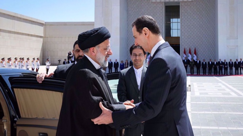 Iran schickt Pilger mit regelmäßigen wöchentlichen Flügen nach Syrien