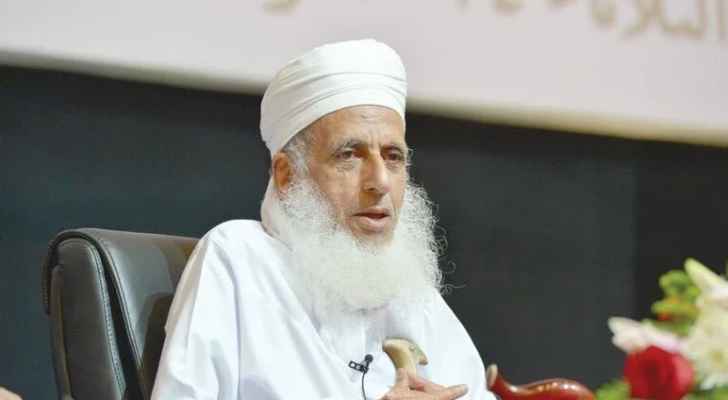 مفتي عُمان: إننا لنحيي المقاومة الفلسطينية الباسلة، ونهنئها بنجاحها في تطوير قدراتها الدفاعية