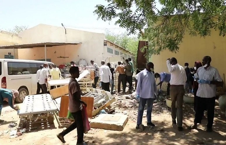 "نهب وسلب"و سقوط عشرات القتلى والجرحى باشتباكات قبلية في دارفور