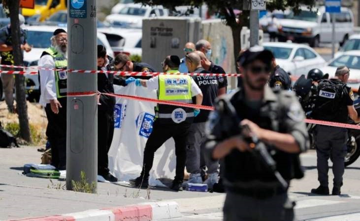  قوات العدو تعتقل 18 فلسطينيا بينهم طفل من الضفة والقدس المحتلتين
